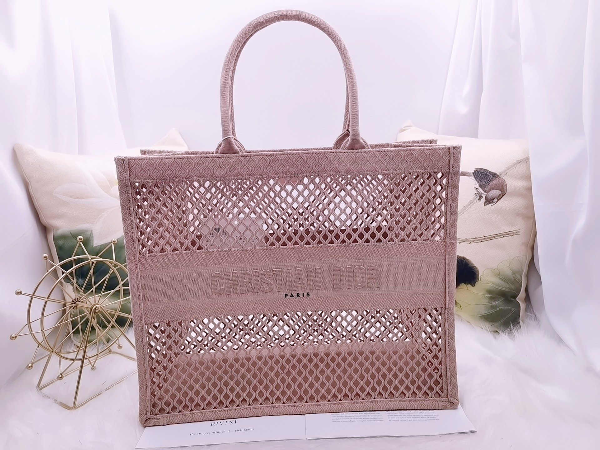 D10r Book Tote
