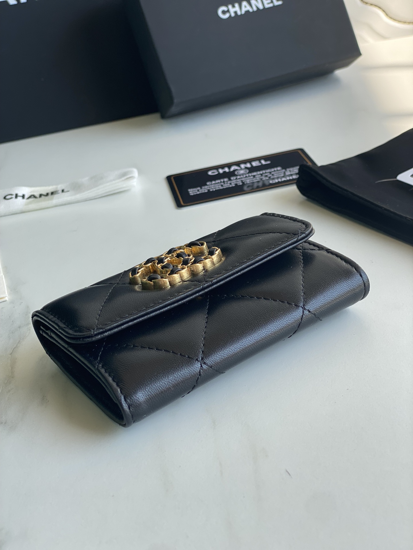 Ch**el 19 FLAP CARD HOLDER