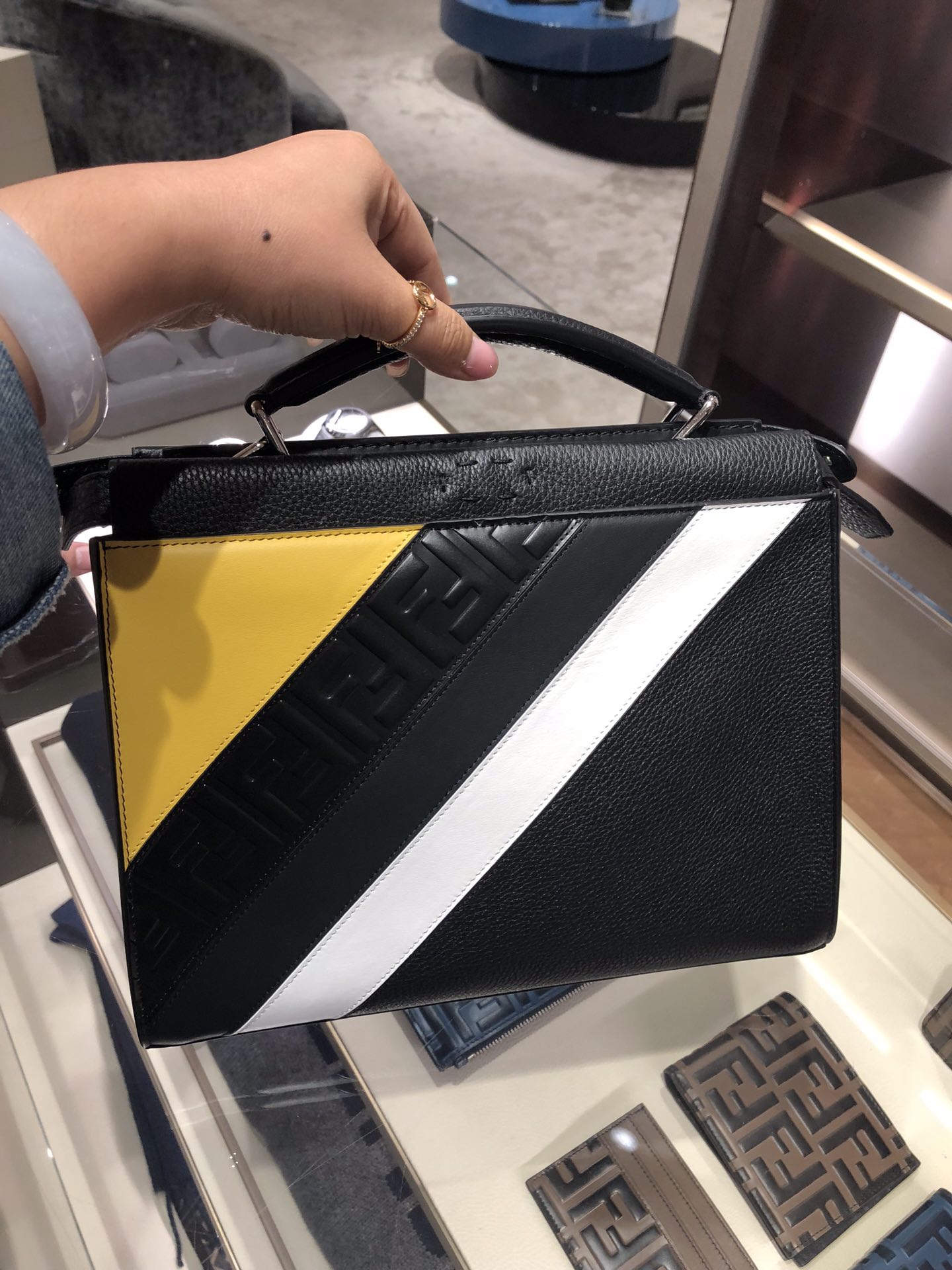 F**di O’Lock Zipper