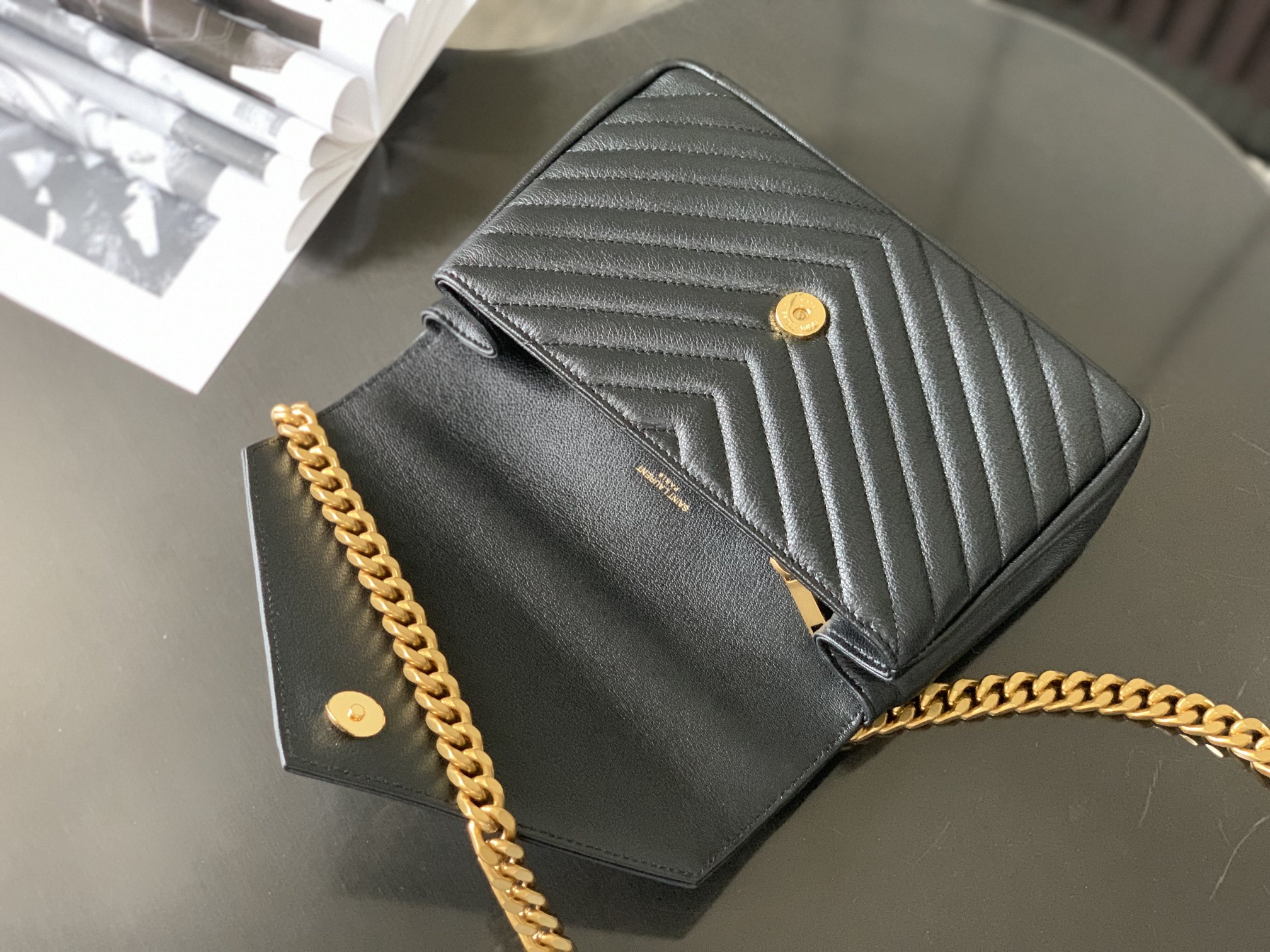 Sa1nt Lau*nt Medium Chain Bag