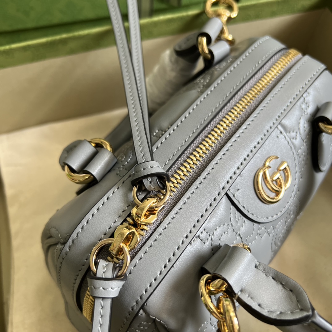 GG Matelassé leather mini bag