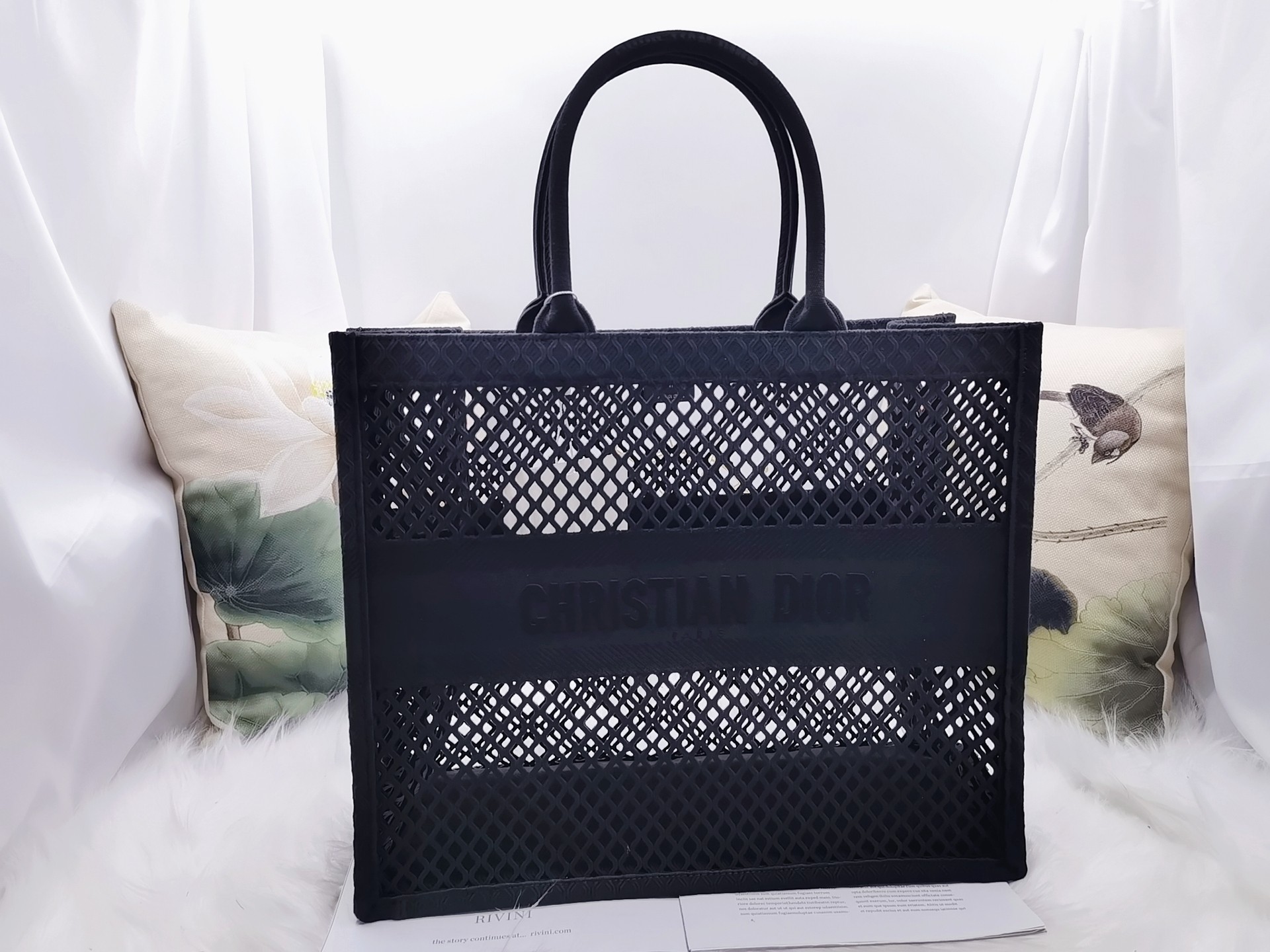 D10r Book Tote