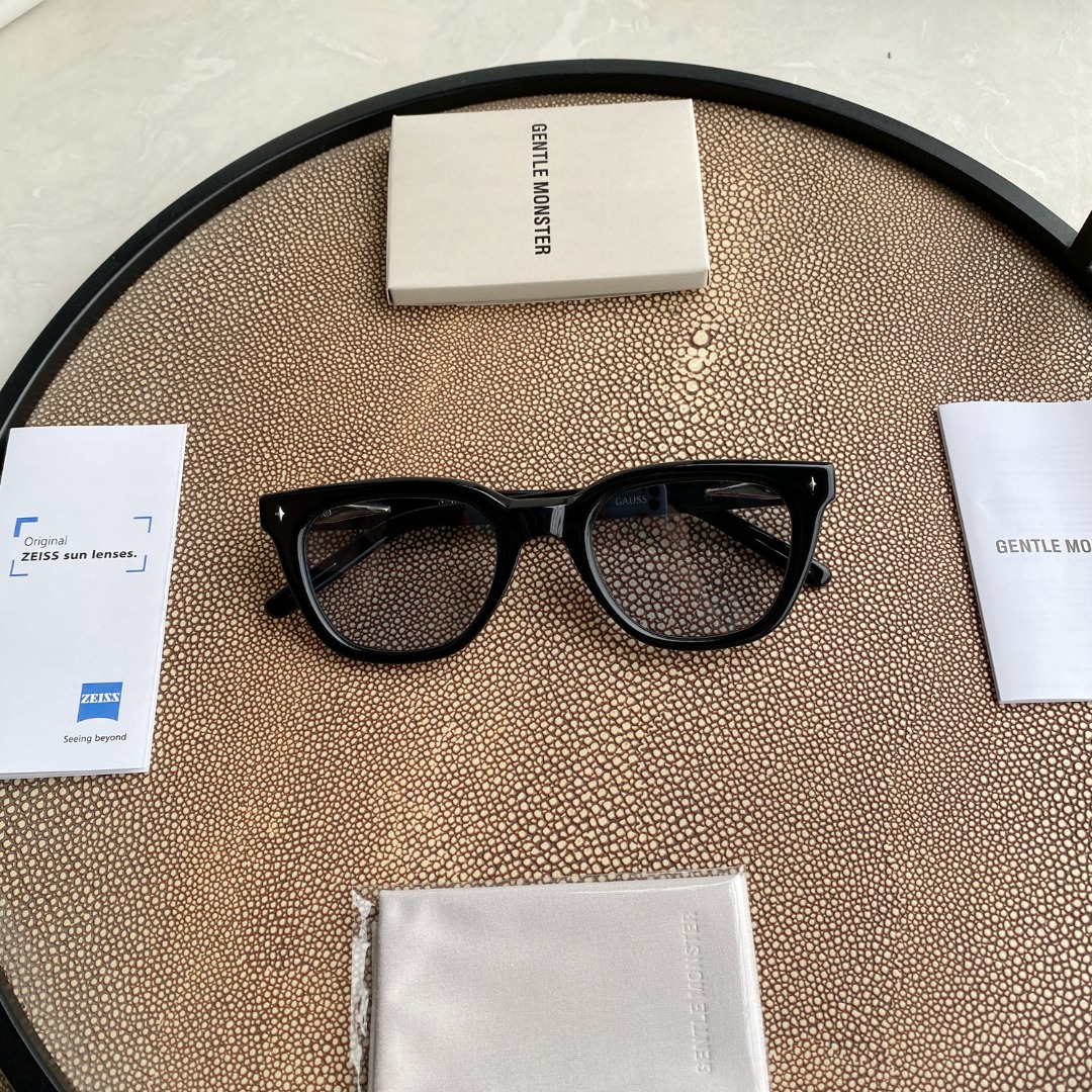 Gauss Sunglasses