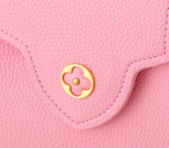 L0vis Vvtt0n Capucines Mini Capucines Handbag In Pink