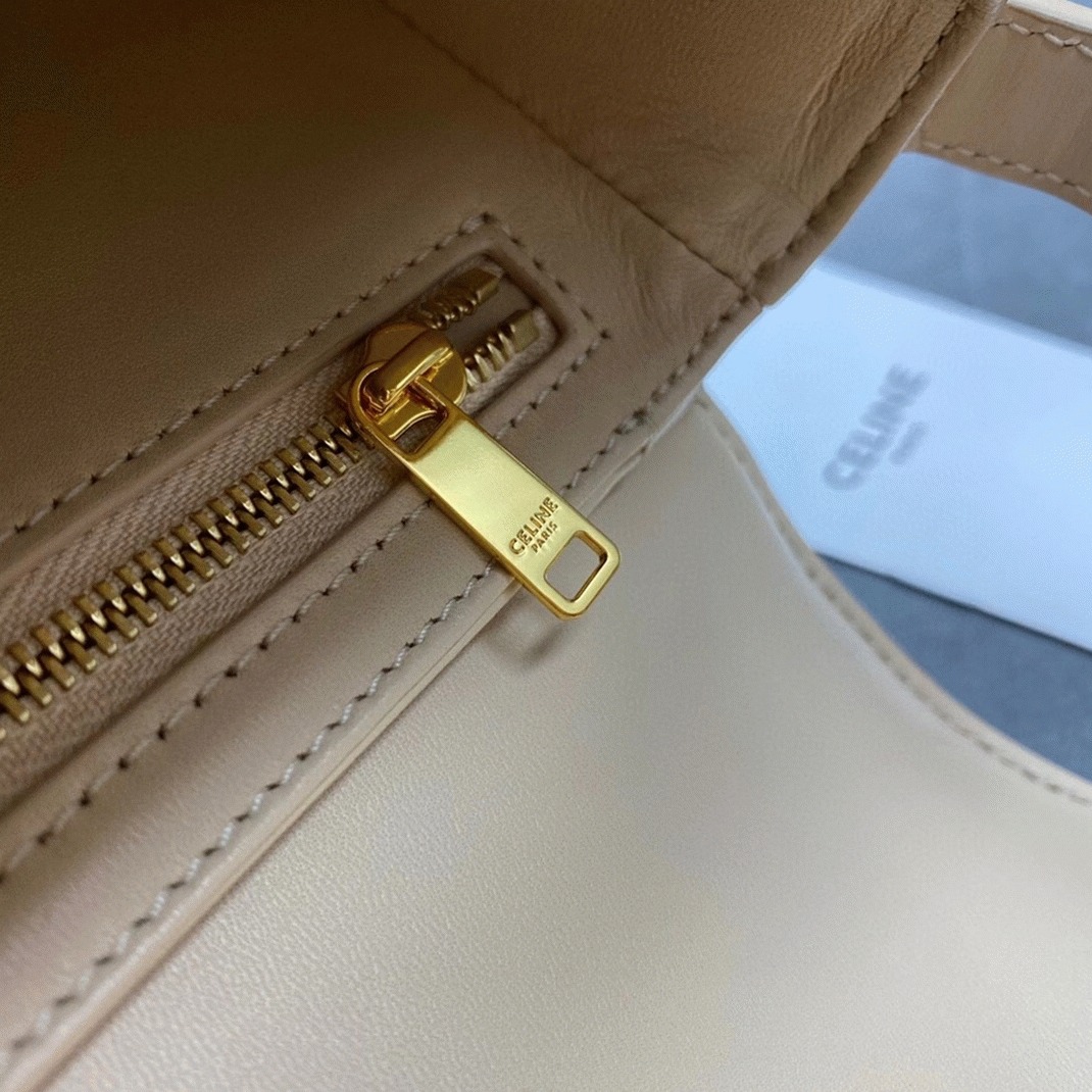 Top Quality Imitation Ce1i*e Triomphe Teen Bag In Nude