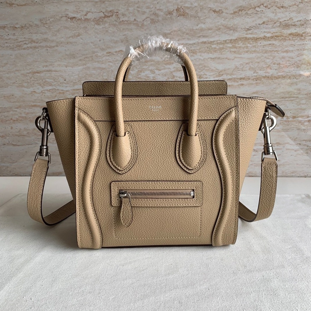 ce1i*e nano lU*gage tote bag knockoff in dune