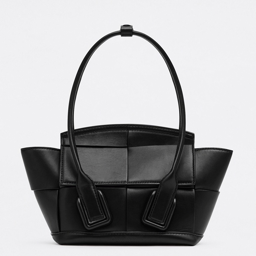 Top Quality Replica B0tt*ga Ven*ta Arco Mini Bag In Black