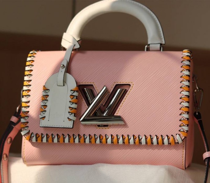 L0vis Vvtt0n Epi Leather Twist MM Bag In Rose Bellerin Pink With Braided Edges Flap