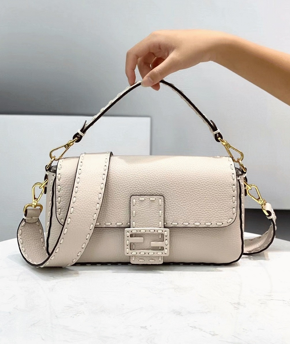 Top Quality Fake F**di Medium Baguette Bag In White