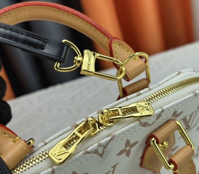 L0vis Vvtt0n Monogram Dune Canvas Alma BB Bag