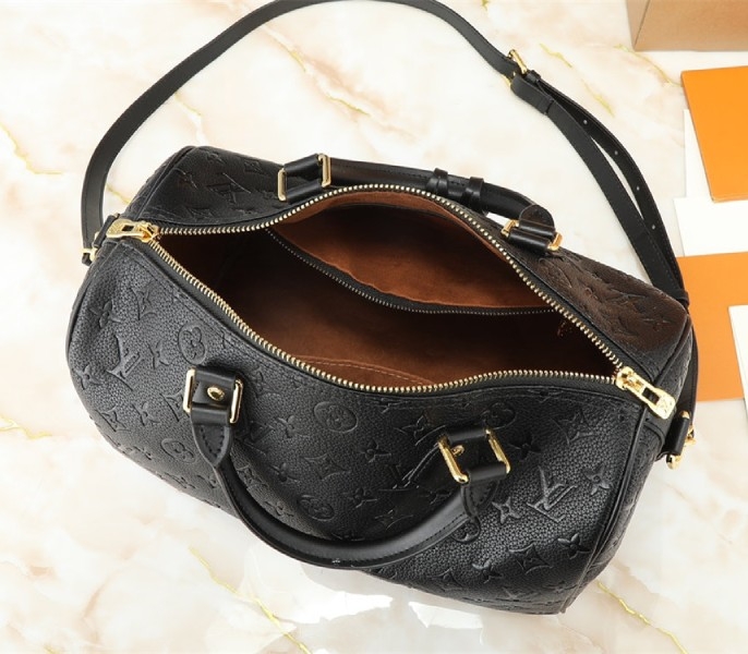L0vis Vvtt0n Monogram Empreinte Speedy Soft 30 Handbag In Black