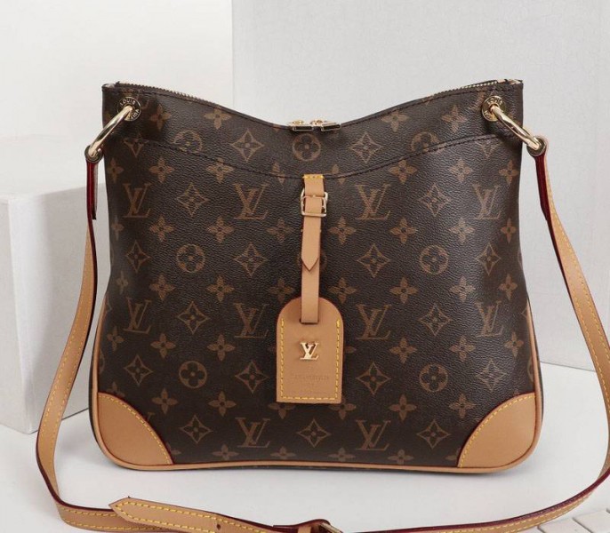 L0vis Vvtt0n Monogram Canvas Odeon MM Bag In Natural
