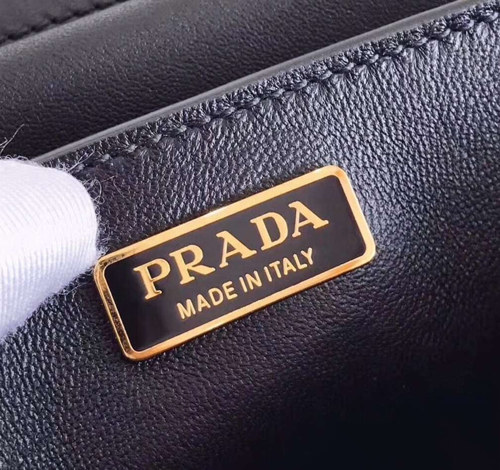 Black Pra*a Cahier Shoulder Bag Replica