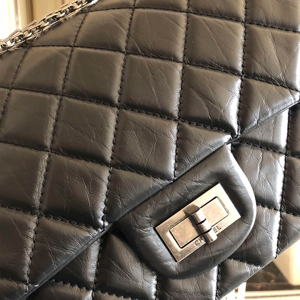 Ch**el LARGE 2.55 HANDBAG(high-end grade)