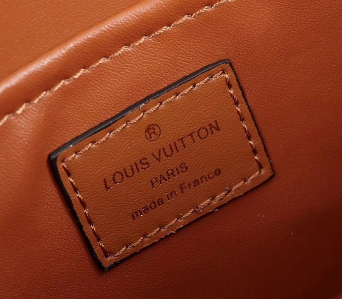 L0vis Vvtt0n Monogram Reverse Canvas Dauphine Bag