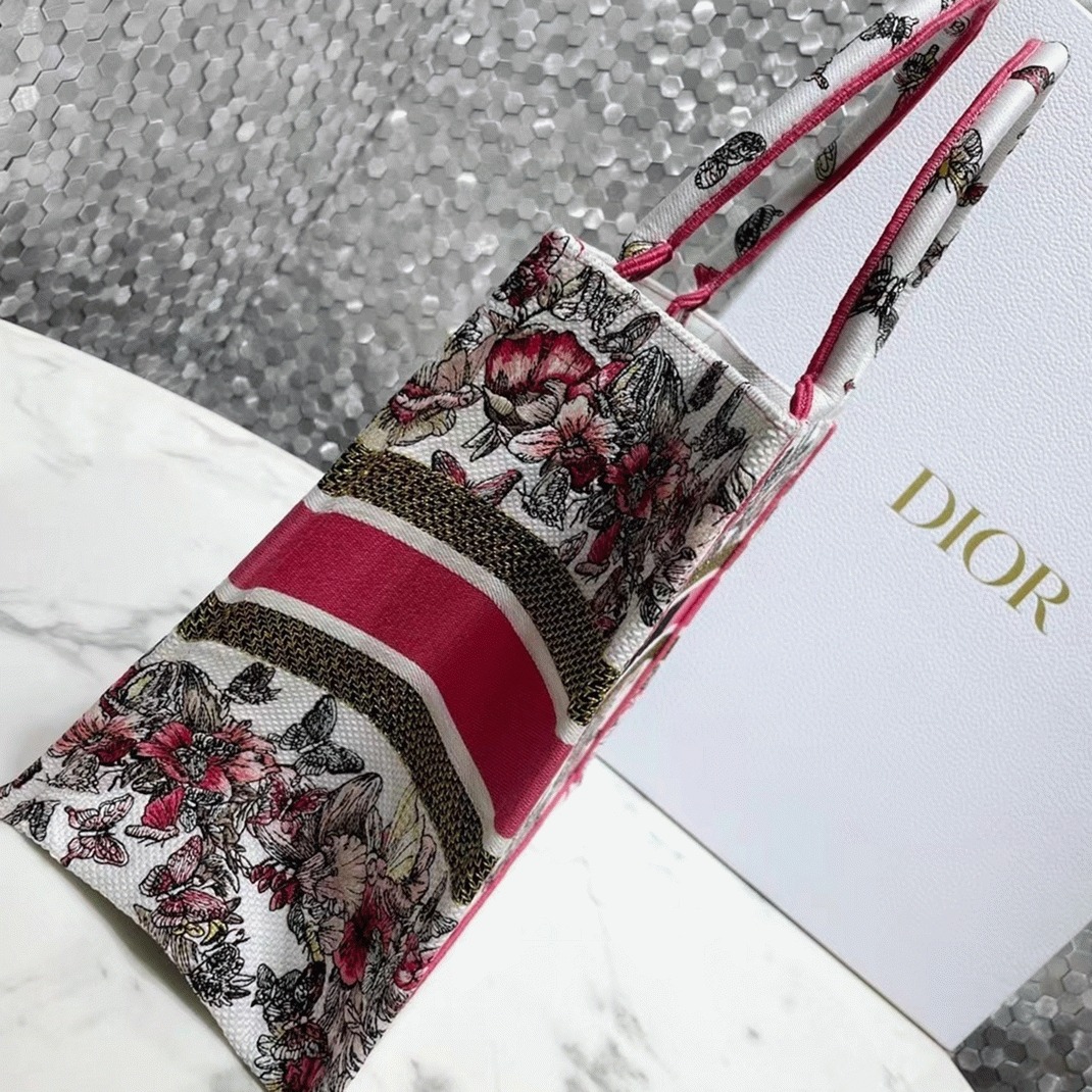 D10r Medium Book Tote Bag Fake in Multicolor Butterfly Embroidery