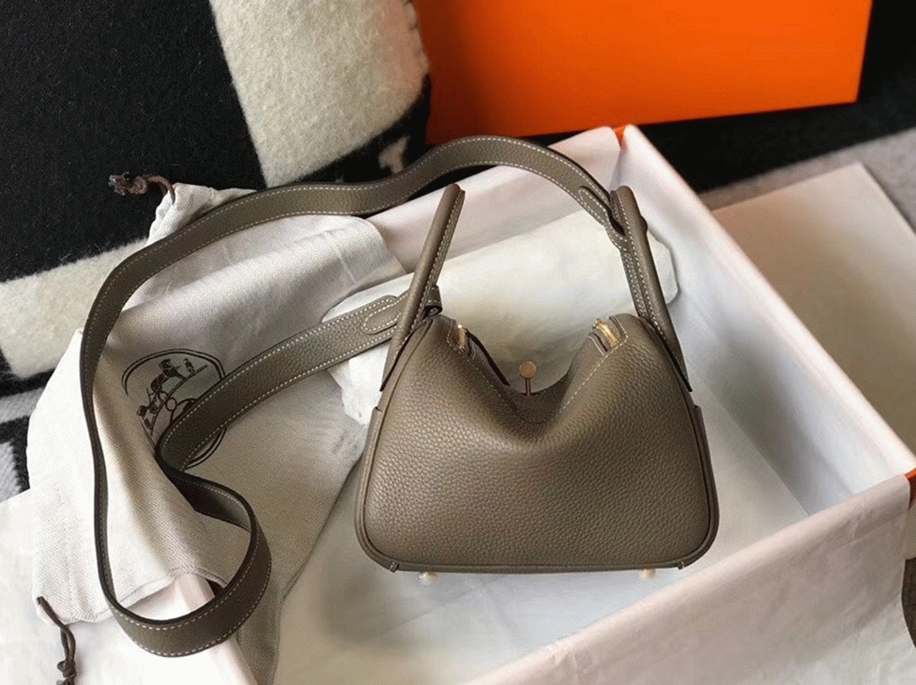 Replica H**me5 Lindy Mini handbag in taupe color