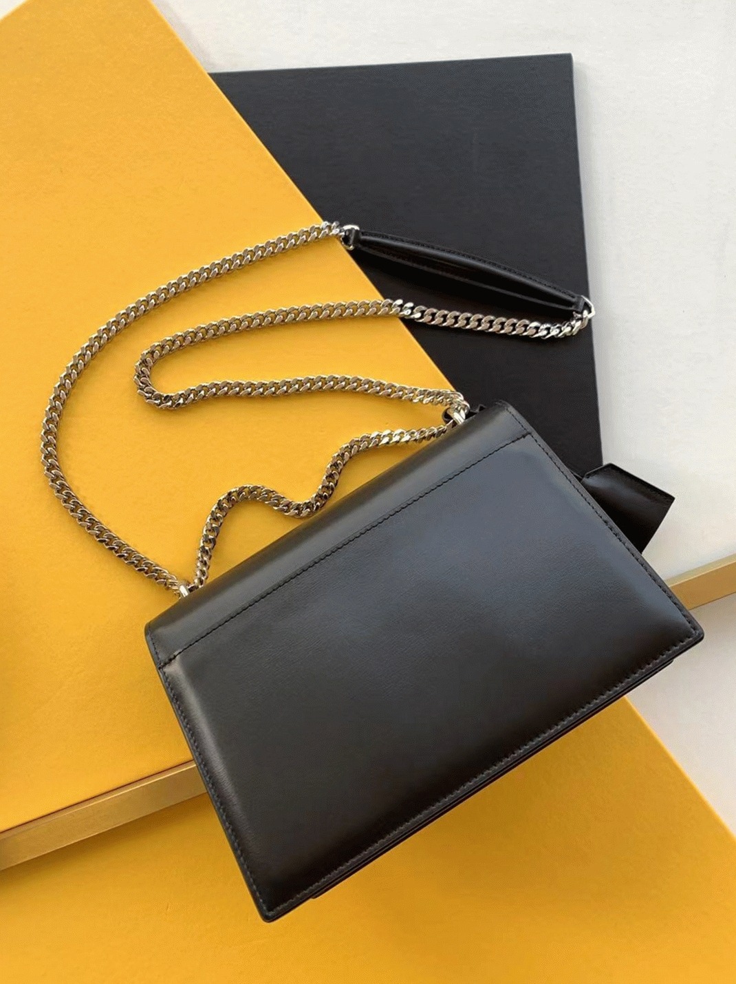 Knockoff Sa1nt Lau*nt Sunset Medium Chain Bag Noir Calfskin