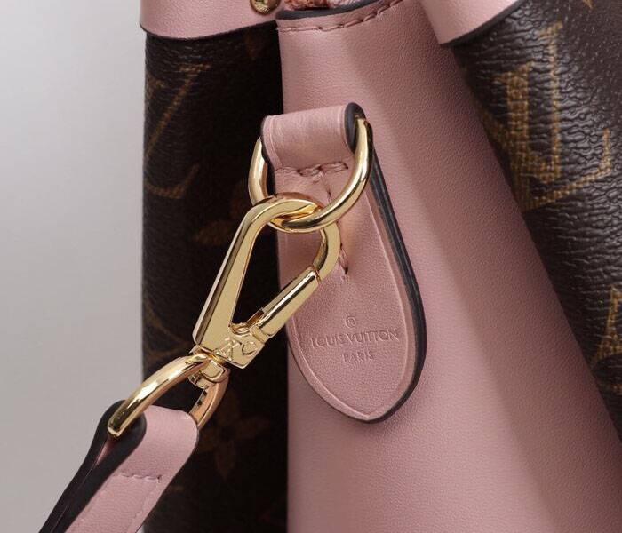 L0vis Vvtt0n Monogram Canvas Soufflot MM Bag In Peach