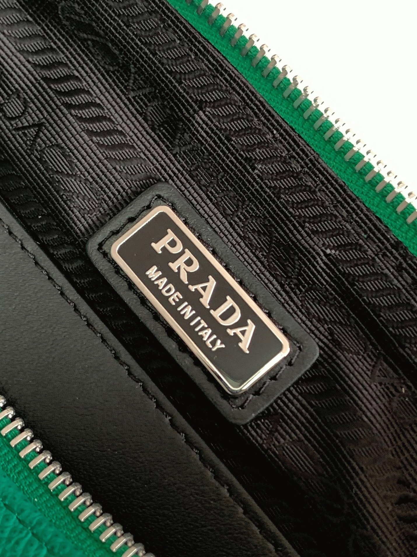 Pra*a Triangle Shoulder Bag Fake in Green