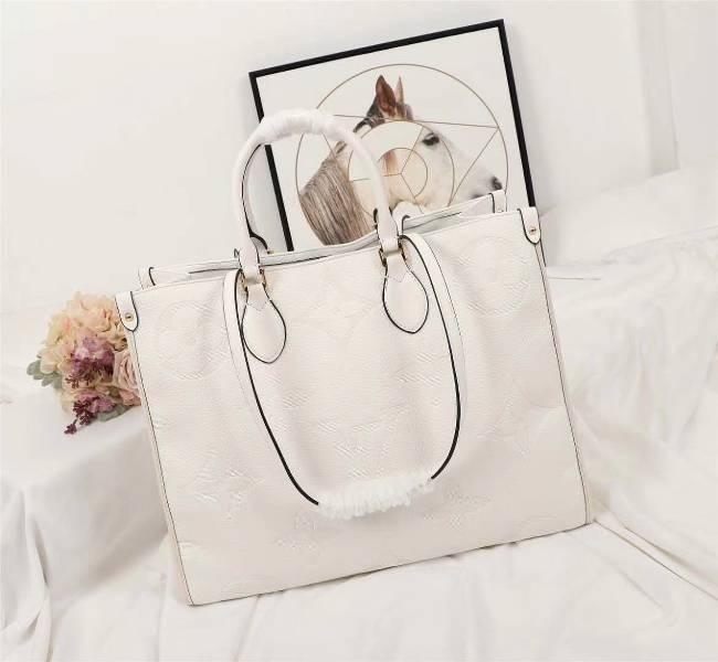 L0vis Vvtt0n Monogram Empreinte Giant Onthego GM Tote In Cream