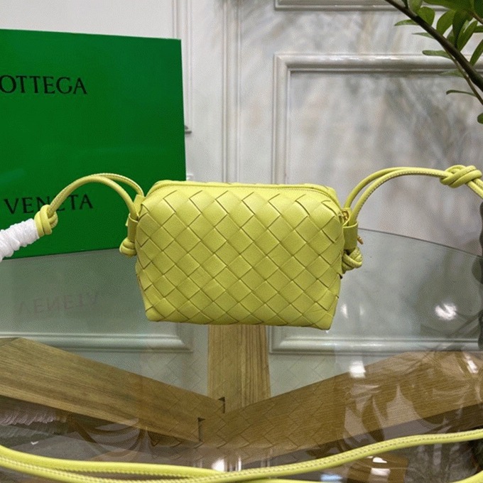 Imitation B0tt*ga Ven*ta Loop Mini Bag Kiwi