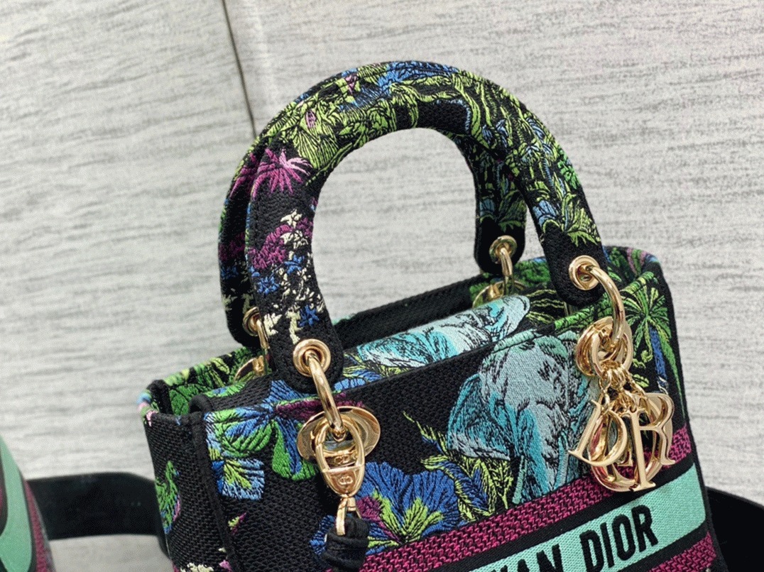 D10r Lady D-Lite Medium Bag Replica in Blue Toile de Jouy Voyage Embroidery
