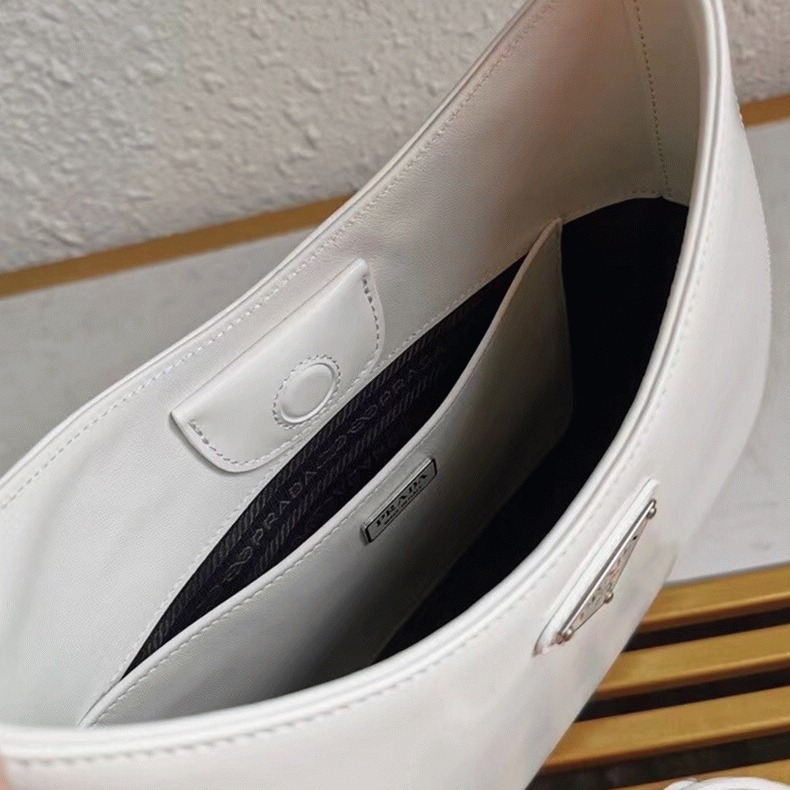 White Pra*a Cleo Small Bag Best Replica