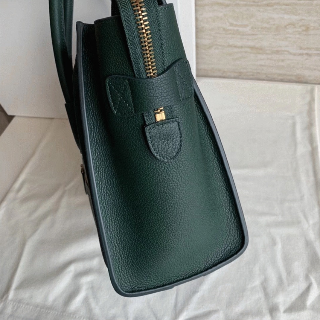 ce1i*e micro lU*gage tote bag fake in amazone