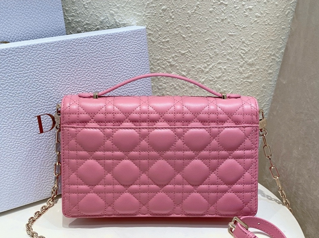 D10r Miss D10r Top Handle Bag Replica in Melocoton Pink Cannage Lambskin