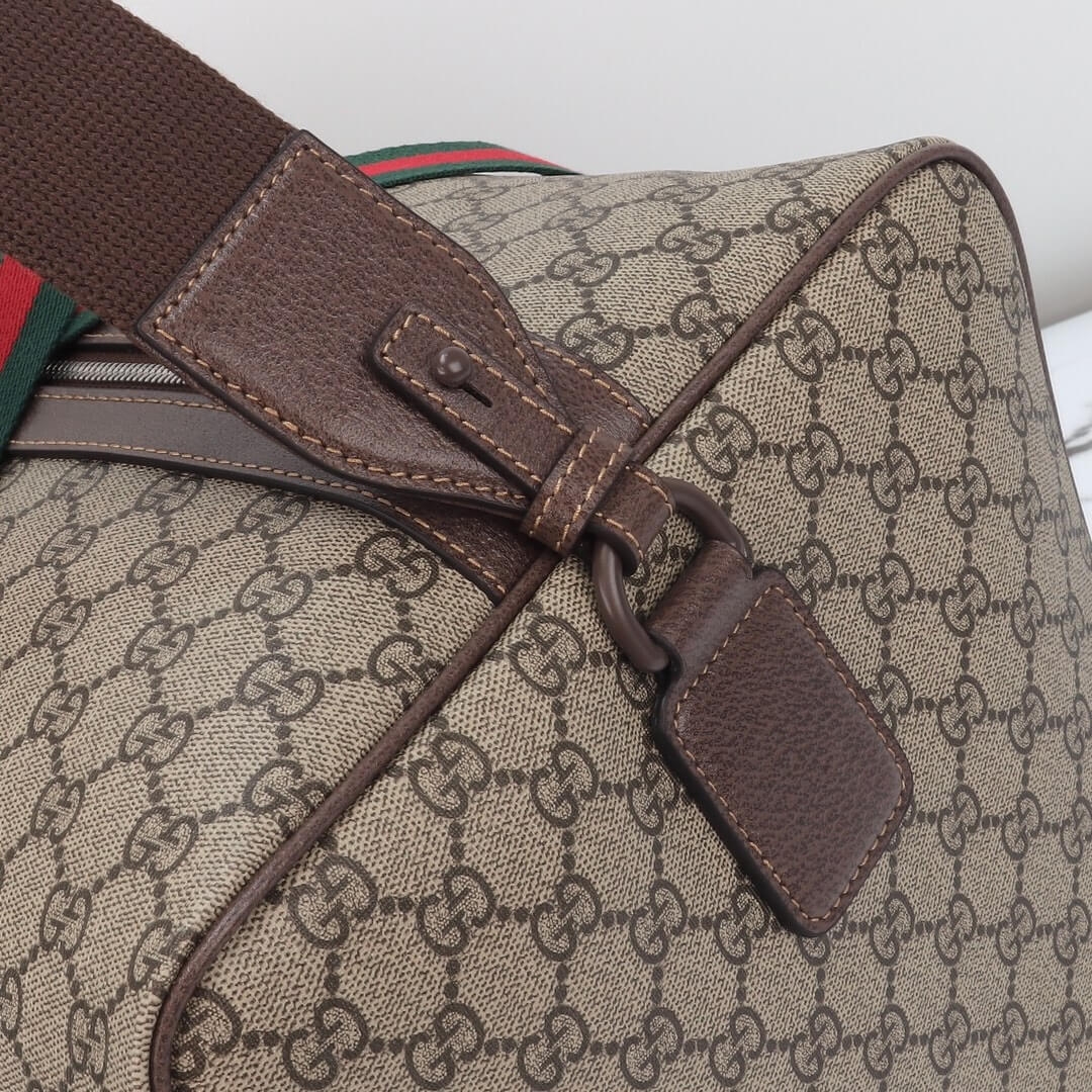 Gvc*1 Medium duffle bag with Web
