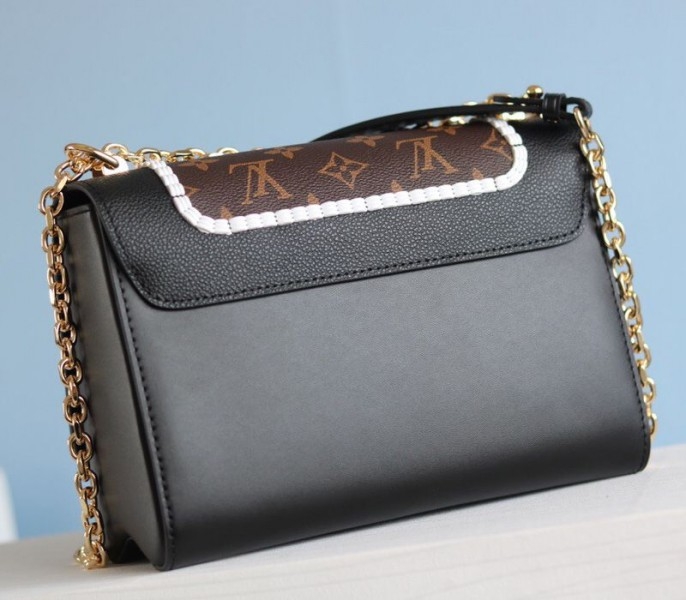 L0vis Vvtt0n Twist MM Canvas Trompe loeil Braid Bag In Black