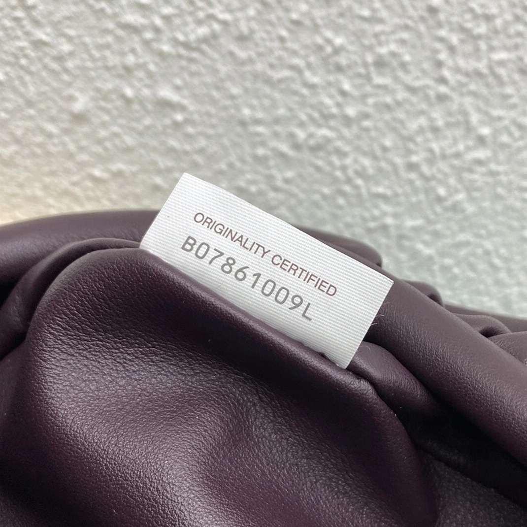 Replica B0tt*ga Ven*ta The Pouch Belt Bag Grape