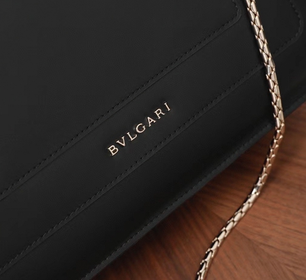 Replica Bv1g*ai Serpenti Forever Large Shoulder Bag Black Calfskin