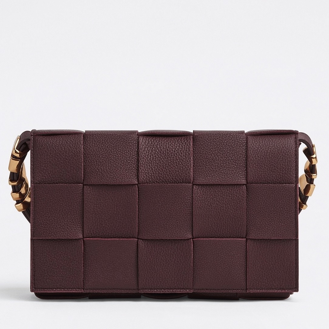 Top Quality Fake B0tt*ga Ven*ta Cassette Bag In Burgundy