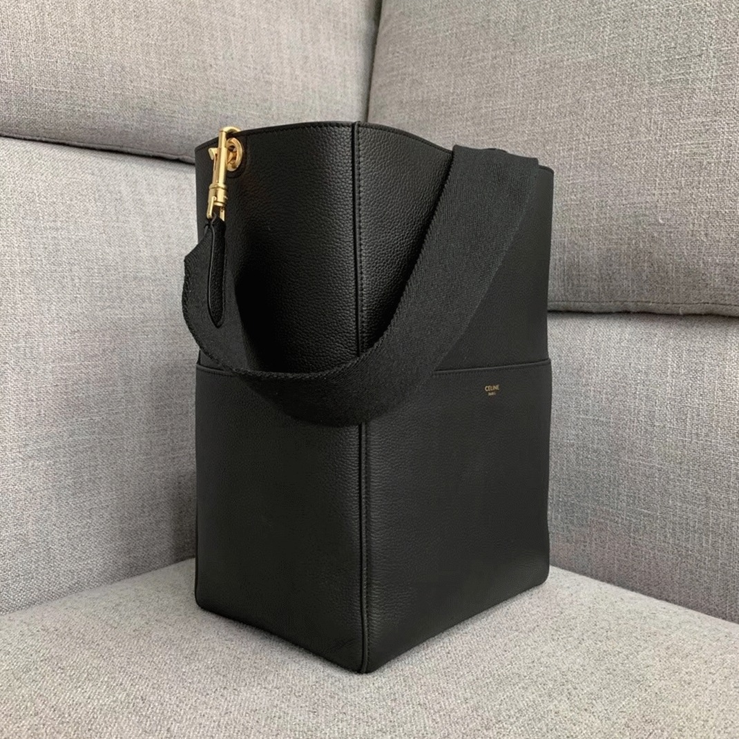 Top Quality Replica Ce1i*e Sangle Bucket Bag In Black Grained Calfskin