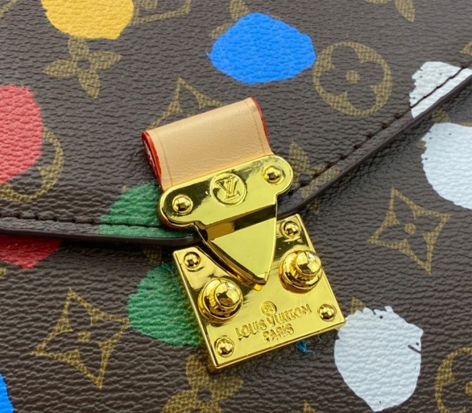 L0vis Vvtt0n X YK Monogram Canvas Metis Handbag