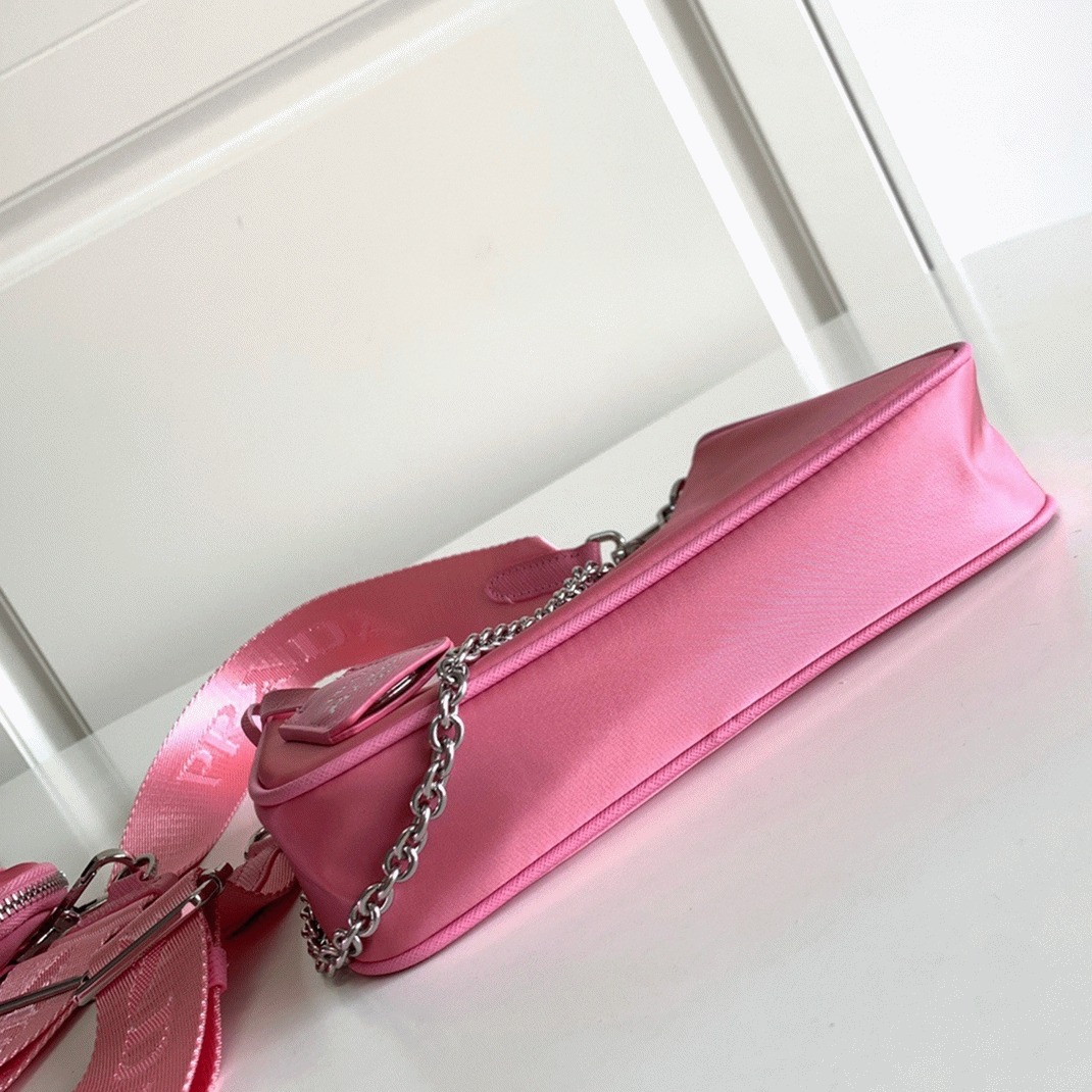 Pra*a Re-Edition Shoulder Bag Knockoff in Pink