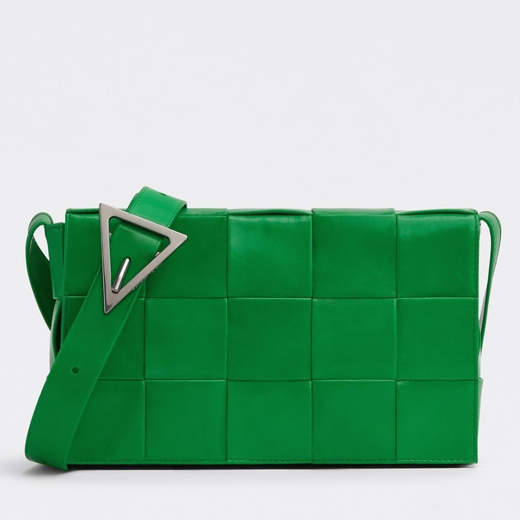 Top Quality Fake B0tt*ga Ven*ta Cassette Bag In Parakeet