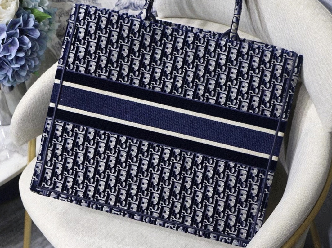 D10r Large Book Tote Bag Replica in Blue Oblique Embroidered Velvet