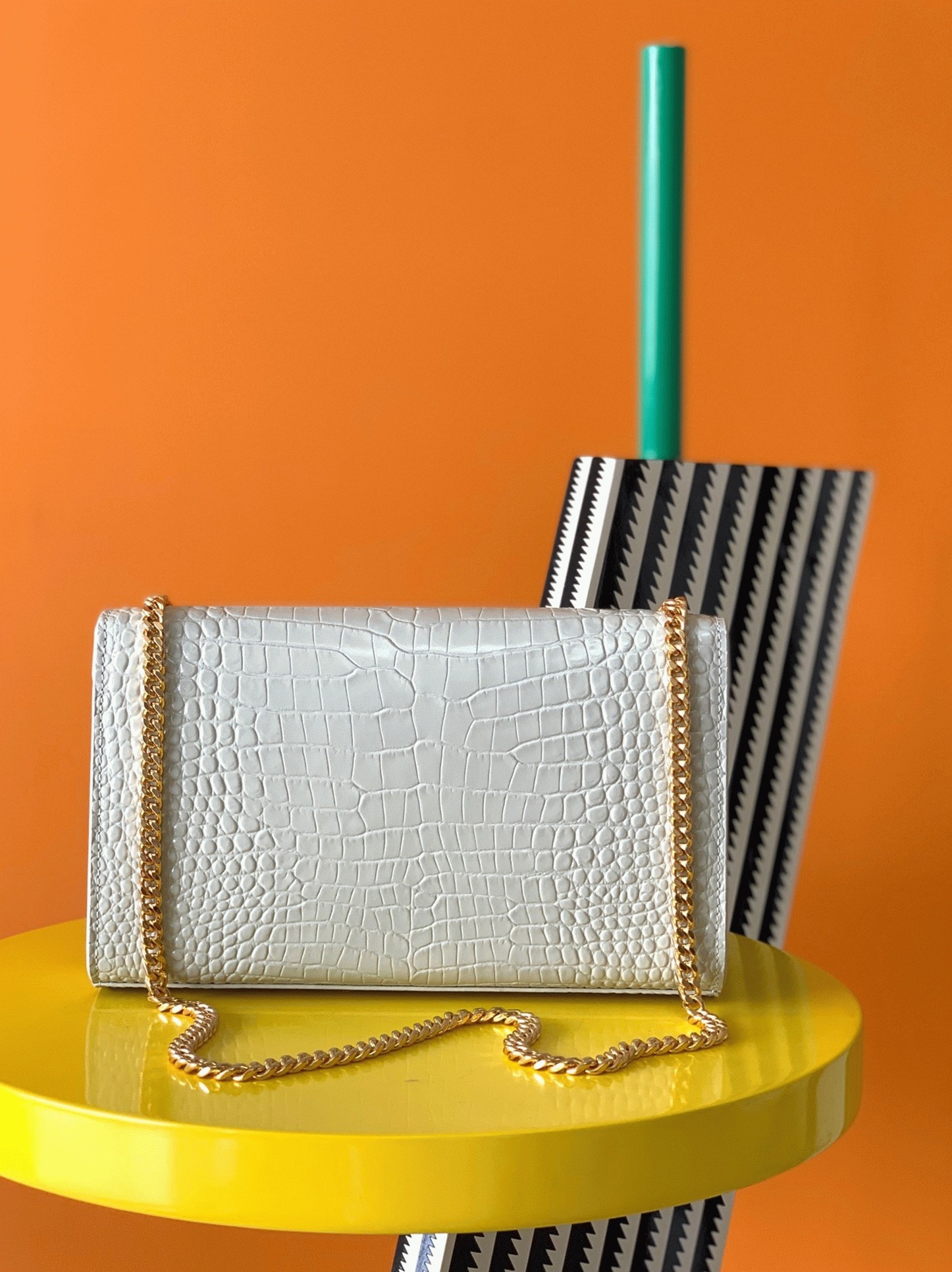 Replica Sa1nt Lau*nt Kate Medium Tassel Bag White Crocodile-embossed Leather
