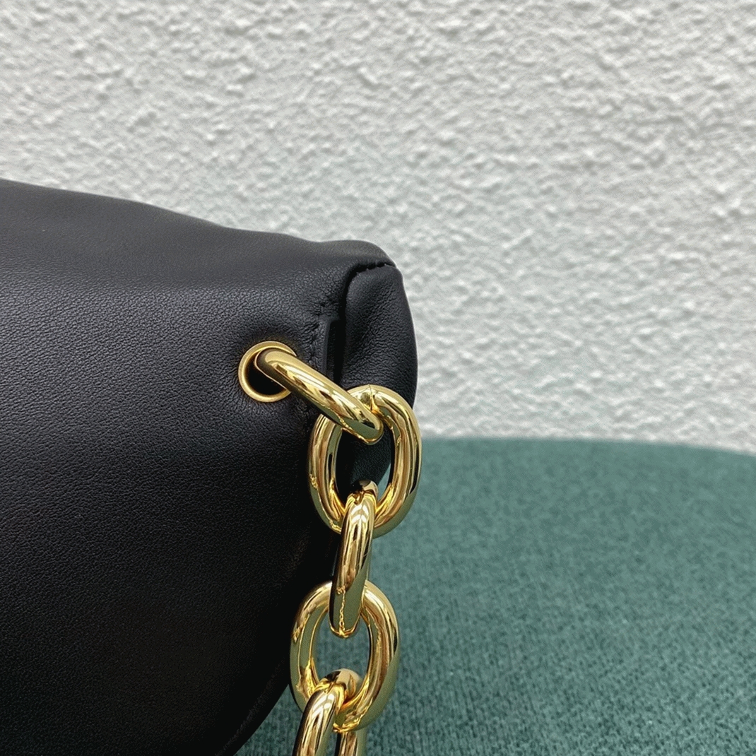 Replica B0tt*ga Ven*ta The Pouch Belt Bag Black
