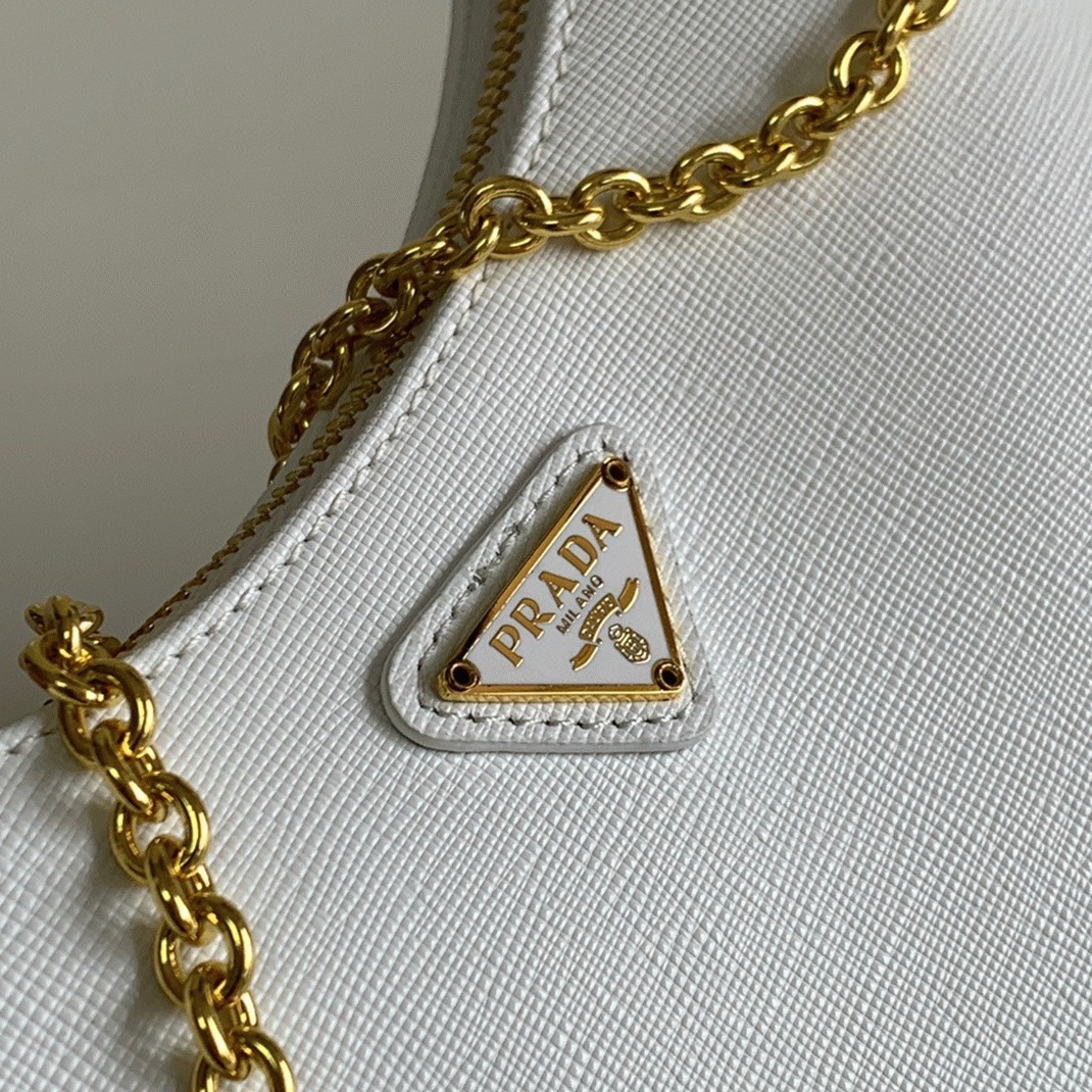 Pra*a Re-Edition 2005 Shoulder Bag Replica in White