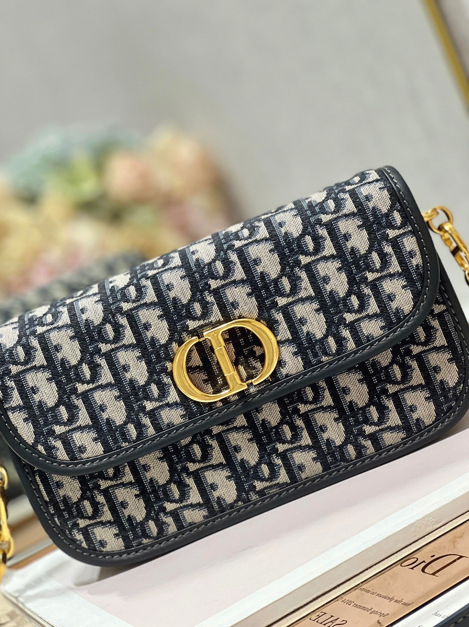 D10r 30 Montaigne Avenue Bag Fake in Blue D10r Oblique Jacquard