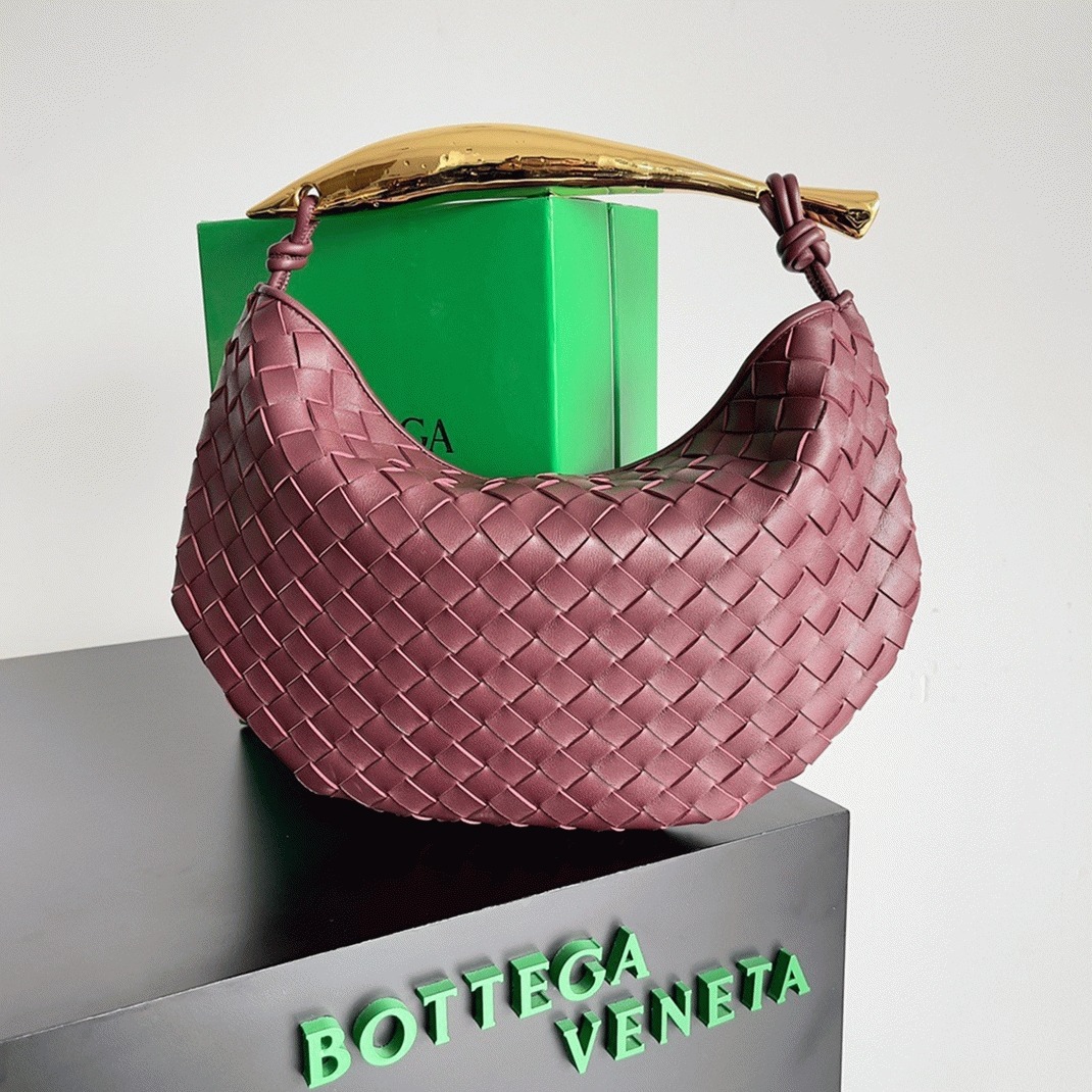 Fake B0tt*ga Ven*ta Sardine Small Bag Barolo
