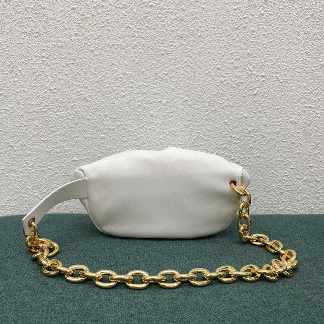 Fake B0tt*ga Ven*ta The Pouch Belt Bag White