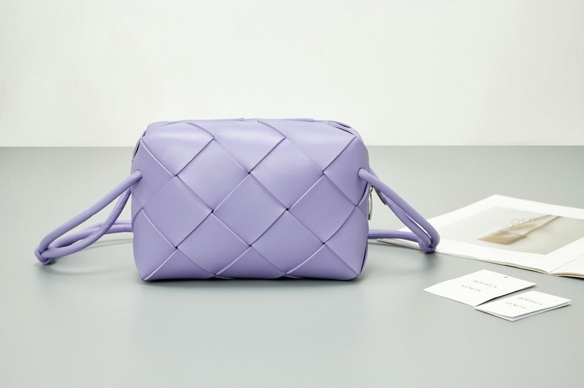 Replica B0tt*ga Ven*ta Small Cassette Camera Bag Wisteria