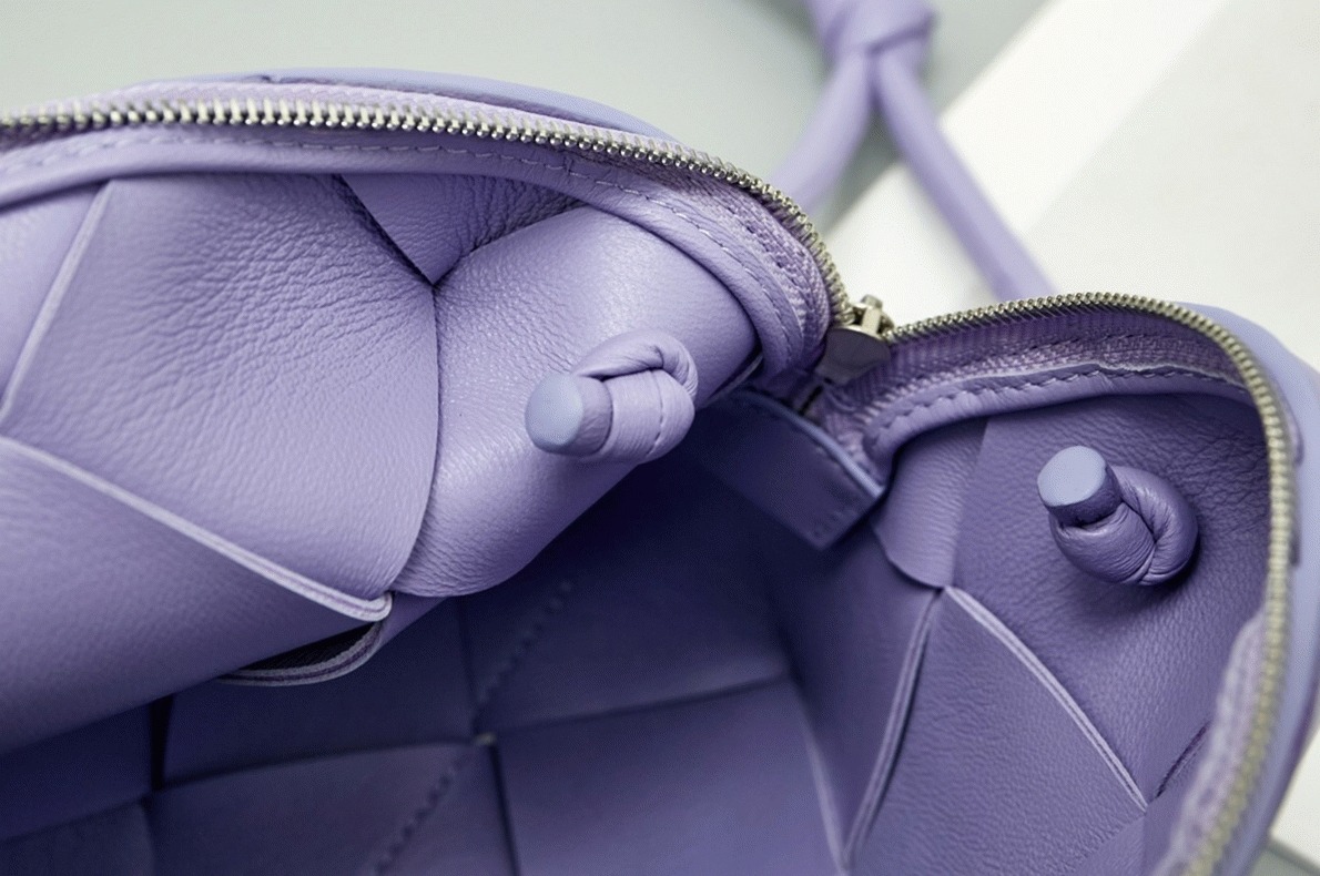 Replica B0tt*ga Ven*ta Small Cassette Camera Bag Wisteria