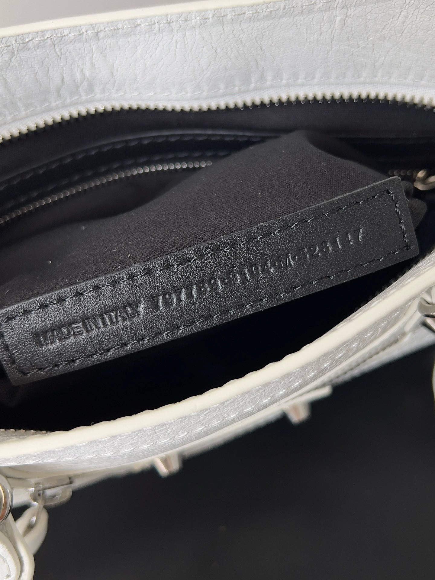 Knockoff Ba1en*iaga Le City Small Bag White Arena Lambskin