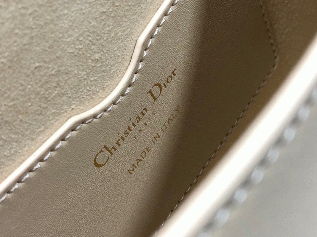 D10r Bobby Medium Bag Replica in Beige